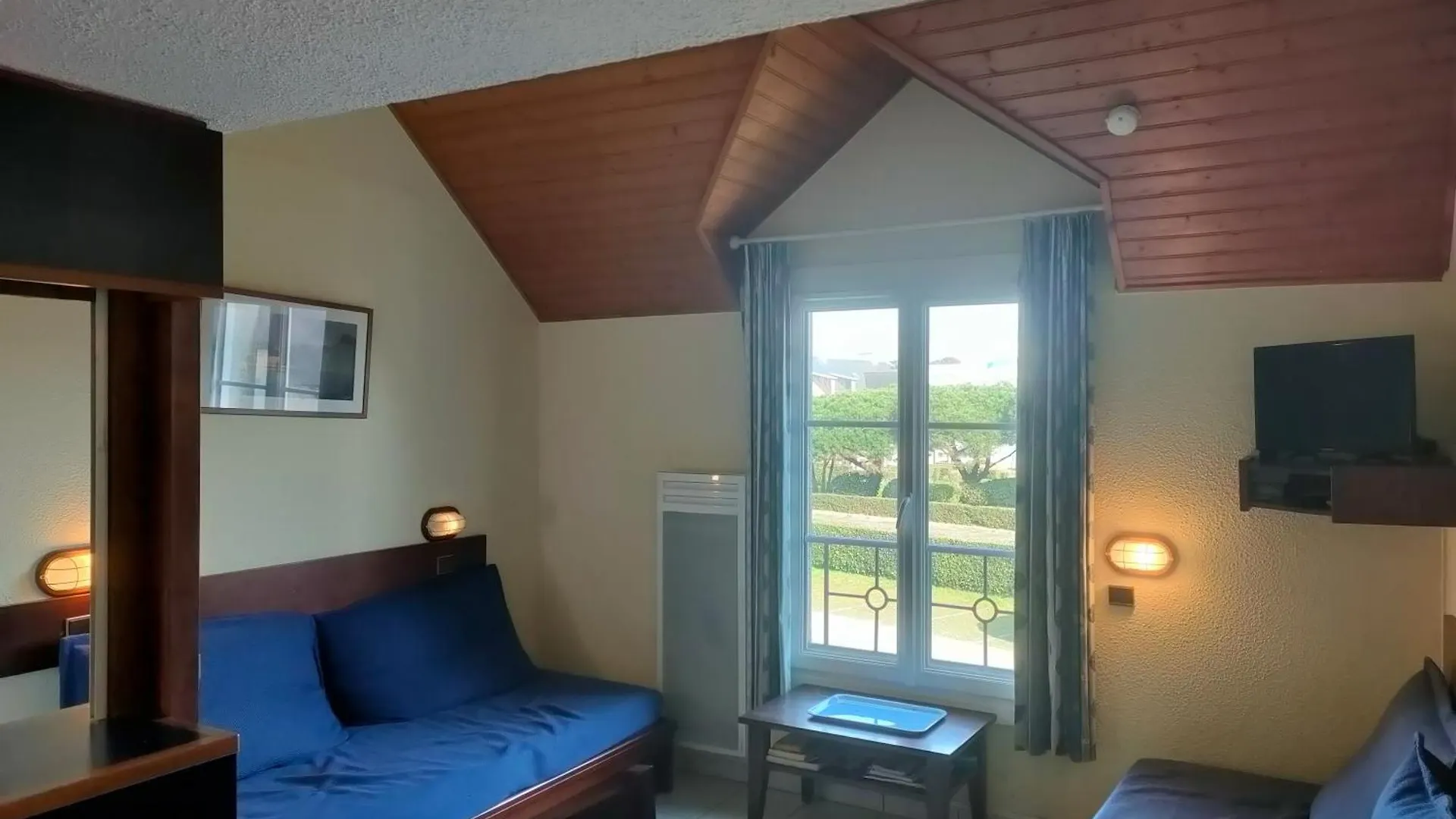 Apartamento Ref 054 A Louer T4 Pour Cinq Personnes Avec Piscine Et Parking Arzon